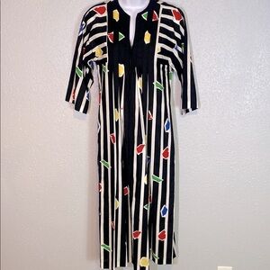 VNTG Neiman Marcus Black and White Midi Dress with Crew Neck